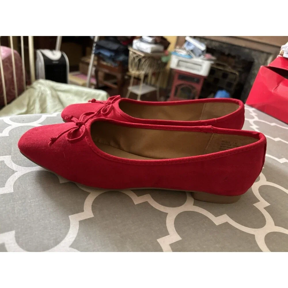 Crown & Ivy Beale Women’s 7W Red Ballet Flats Bow Round Toe Shoes